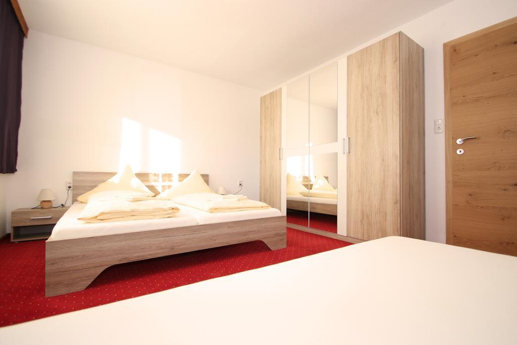 Appartement Haus Sonnenterrasse à Sankt Veit im Pongau Extérieur photo